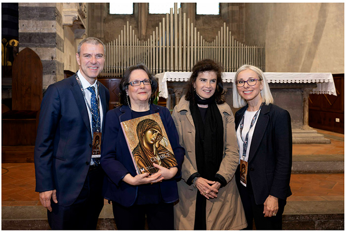 volume Cimabue Pacini Editore per Menarini